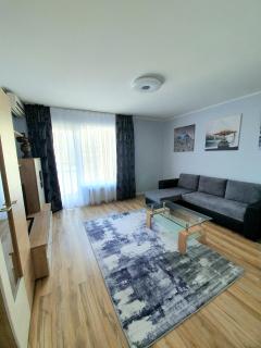 Urban Retreat Luxury HideAway - Oradea - 3