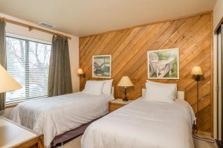 Ridge - 2682 - Elkhorn Village - 3