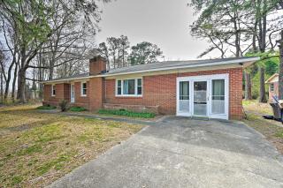 Blounts Creek House with Yard - Pets Welcome! - 9