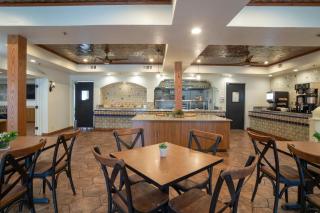 Oxford Suites Pismo Beach - Pismo Beach - 2