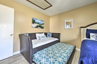 Panama City Beach Condo with Patio and Pool Access! - Panama City Beach - 1