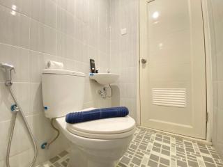 Smart Studio Room Semi Apartment at The Lodge Paskal near BINUS University By Travelio - Bandung - 4