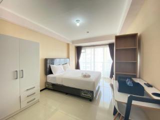 Sunnyside Studio Room at Apartment Gateway Pasteur near Exit Toll Pasteur By Travelio - Bandung - 0