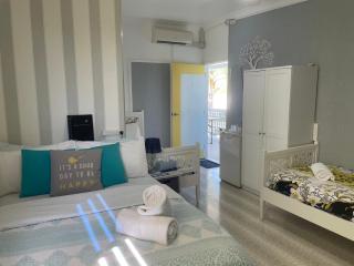 Coral Inn Boutique Motel - 4