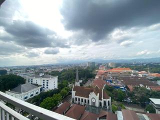 Deluxe & Well Appointed 2BR at El Royale Apartment By Travelio - Bandung - 4