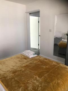 Modern Comfort House On Eamont RD - 7