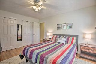 Family-Friendly Getaway with Fire Pit and 2 Kayaks! - 1