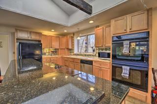 Pet-Friendly Cabin w/ Dock on Claytor Lake! - 1