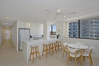 Aries Holiday Apartments - Gold Coast - 7