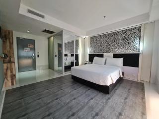 Arenaa Star Hotel - 1