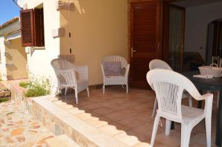 Villetta con giardino in contesto riservato non lontana dal mare BEL01 - Agrustos - 1