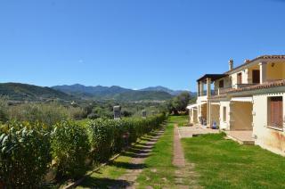 Villetta con giardino in contesto riservato non lontana dal mare BEL01 - Agrustos - 0