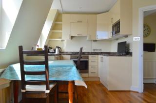 Lovely Top Floor Flat in Leafy Fulham - Londra - 8