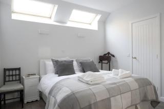 Quiet Ground Floor Mews Flat and parking - 8