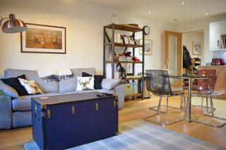 Cosy Modern 1 Bedroom Flat Moments from Riverside - Londra - 0