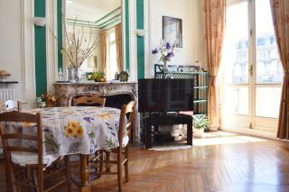 Charming 2 Bedroom Apartment with view of Paris Gare de Lyon - 1