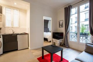 Modern arty flat close to Saint-Germain des Près - 4