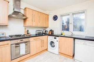 Modern and Spacious Central 1 Bedroom Apartment with Balcony - Londra - 6
