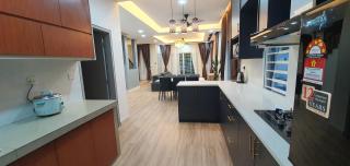 Villa with private Pool and Sauna @ Nilai - Nilai - 1