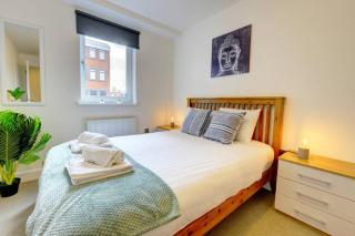 Modern & Stylish 2BR Apartment - Queens House - Coventry - 3