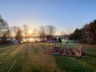 County Greenside Lakeview Resort - Deseronto - 9
