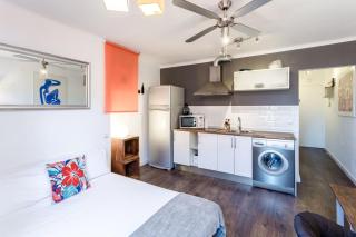 Pleasant Studio with Balcony Close to Camp Nou - Hospitalet de Llobregat - 3