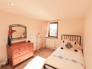 Horseshoe Cottage - 1