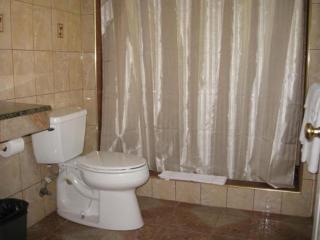 Geneva Motel - 1