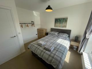 Foxglove Apartment - 1