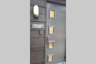 Riverside Lodge Pied a Terre - 9