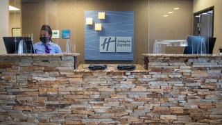 Holiday Inn Express Le Claire Riverfront-Davenport by IHG - 9