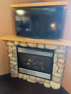 Elkwater Lake Lodge and Resort - Elkwater - 7