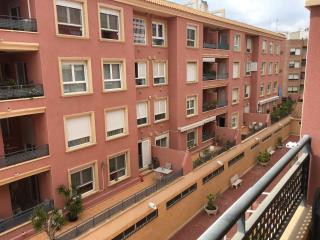 Apartamento de 4 dormitorios a tan sólo 2,5 km de la Playa San Juan - Sant Joan d'Alacant - 9