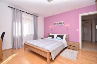 Sunny Garden Šibenik, cozy apartment near old town - 4