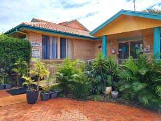 Beaches Serviced Apartments - Nelson Bay - 6