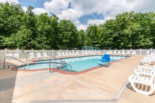 Spring Gulch Cottage 1 - Mount Airy - 8
