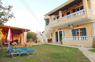 Stefanias Prasoudi Beach - Ágios Matthaíos - 7