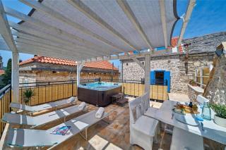 Villa Fortuna - Srednje Selo na Šolti - 8