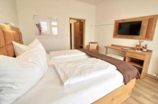 Hotel & Restaurant Seehof - Podersdorf am See - 3