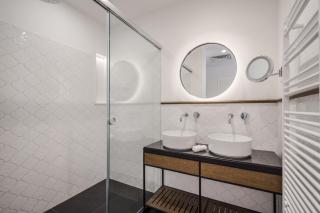 Budapest Eye- Boutique Suites, by BQA - 4