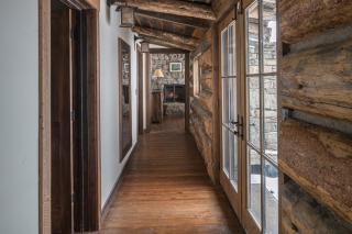 Hobbit House - Big Sky - 4