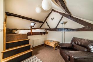 Nant Ucha Farm - Acrefair - 1