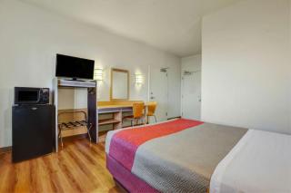 Motel 6-Lemoore, CA - Lemoore - 3