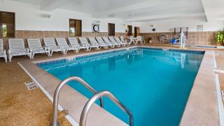 Best Western Penn-Ohio Inn & Suites - Hubbard - 9