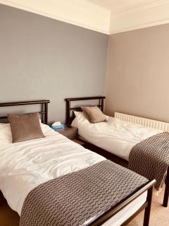 Alexandra Beach Haven - with parking - Worthing - 4