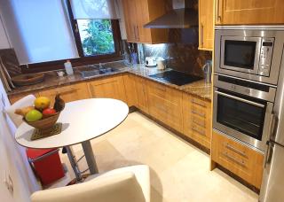 Luxurious Two Bedroom Apartment in Mar Azul, Estepona - Estepona - 3