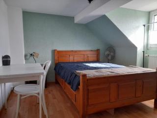 3 Bed House - Sleeps 6 - Parking - Wifi - 7