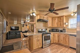 Cozy Home with Canyon Views 2 Mi to Grand Staircase - Henrieville - 2
