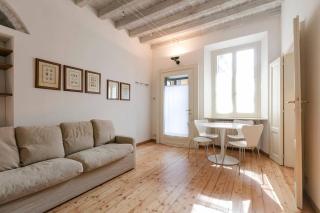Naviglio, sweet dreams in the heart of the fun - Milan - 9