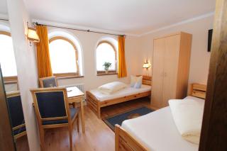 Pension Mittagskogel - Sankt Leonhard im Pitztal - 2